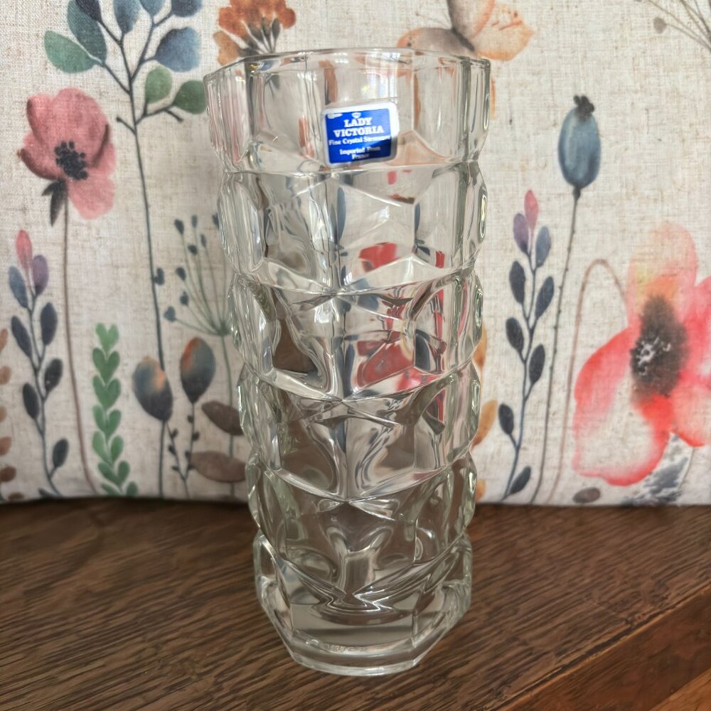 Vintage Lady Victoria Fine Crystal Vase Made In France Chantelle Design 6.5" x 3
